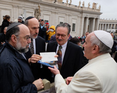 rabbis with pope francis