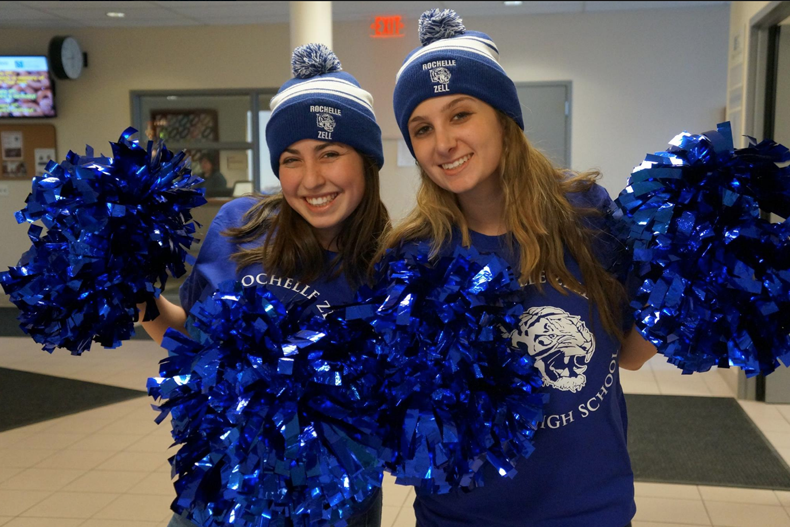 Rochelle Zell cheerleaders