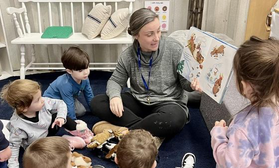 Pinsky winner Liz Zetley with class