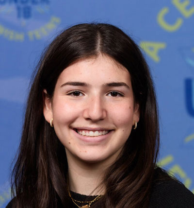 Abby Singer 18 under 18 headshot