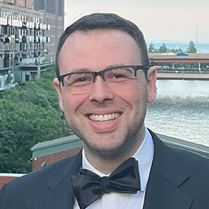 Alan Bukingolts headshot