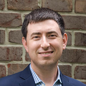 Danny Hochberg headshot