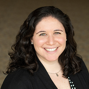 Alexandra Kurland headshot