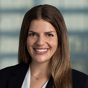 Emily Neumark headshot