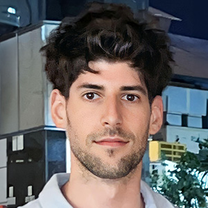 Omer Oppenheim headshot