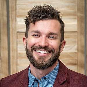 Steven Philp headshot