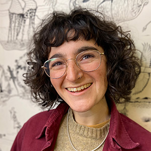 Rose Silverman headshot