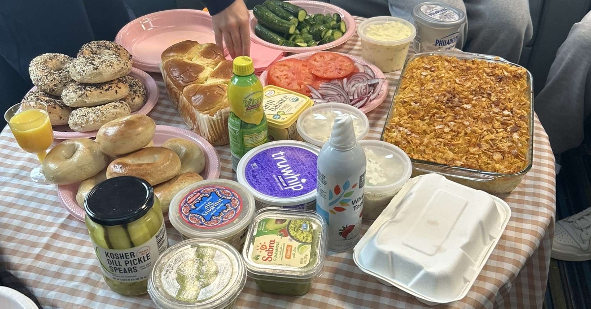 HH_AwayfromHomeSydneySteinwayWEB