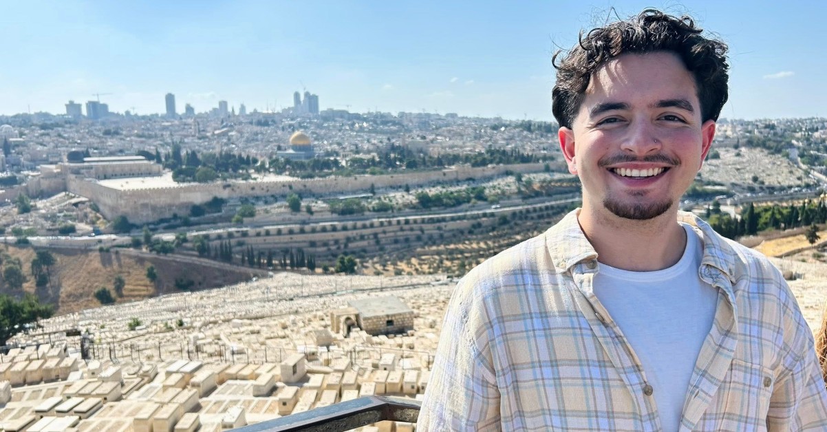 Anniv - Fuenta Latina 1025