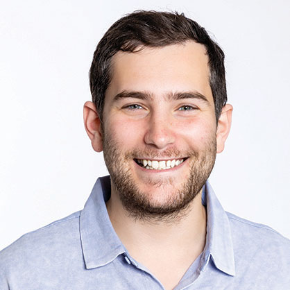 Alex Harris headshot