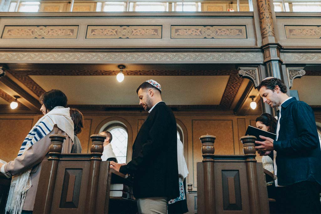 An image of people in synagogue