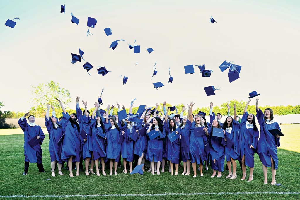 A photo of graduating students from Rochelle Zell Jewish High School