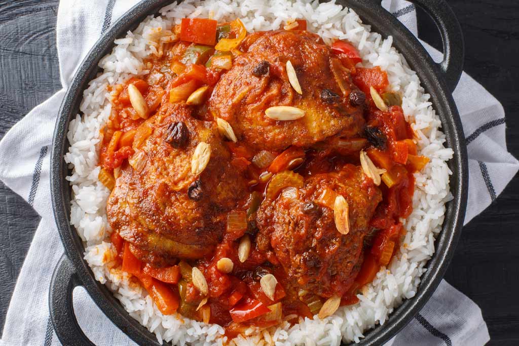 a photo of chicken and rice