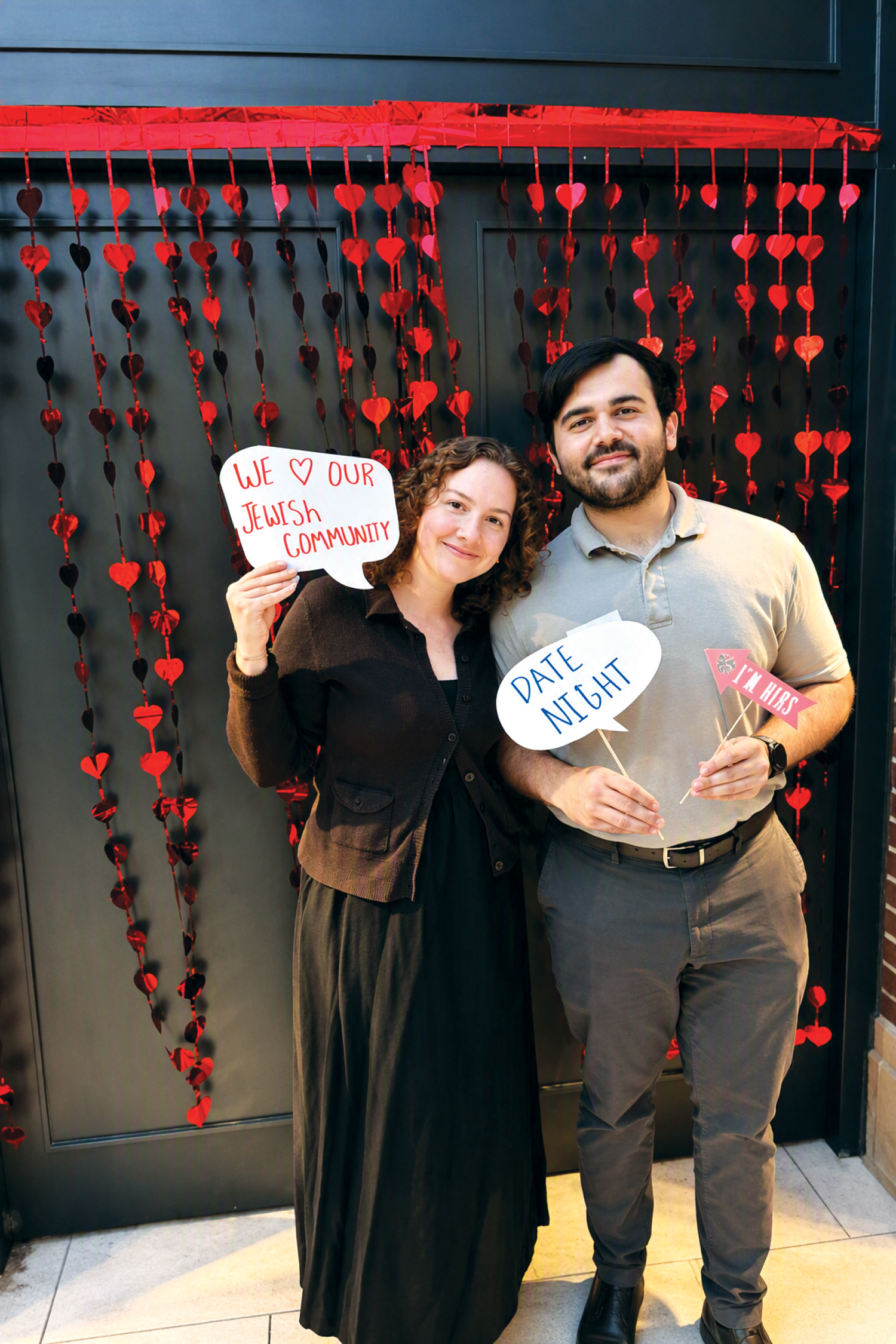 A photo of two individuals at JUF's Couples Summer Soiree